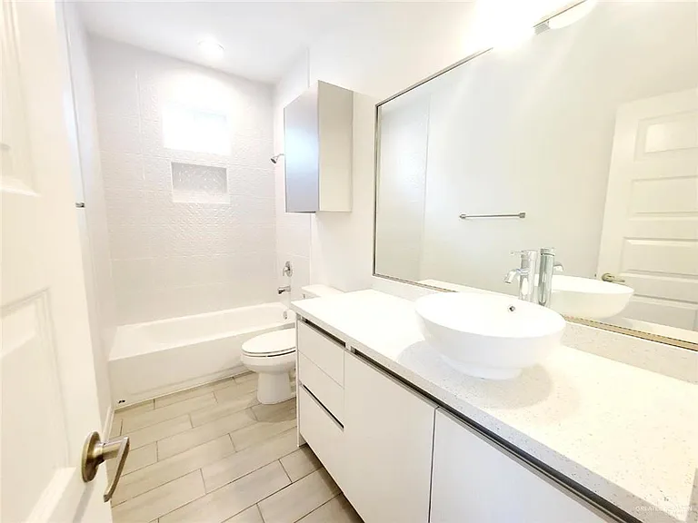 2205 S Pamplona St #3 — Photo 12