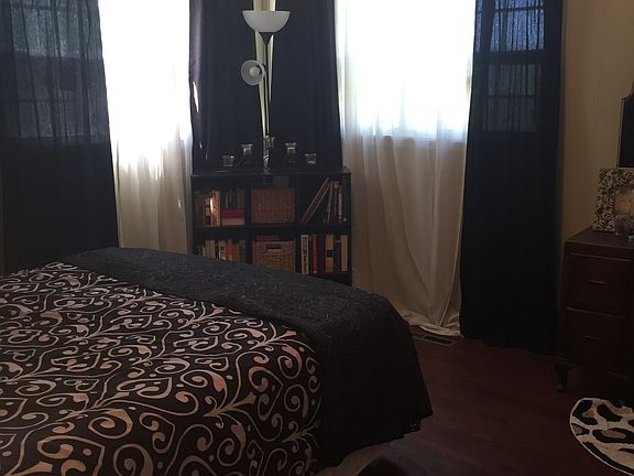 2nd image of 315 S Gray Pl