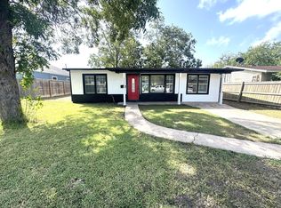 3007 Meadowlane St, Victoria, TX 77901