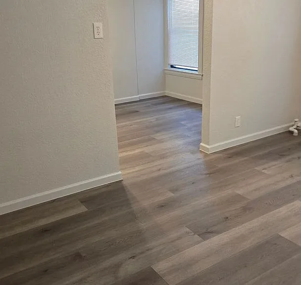 The Blackstone Apartments — Photo 14