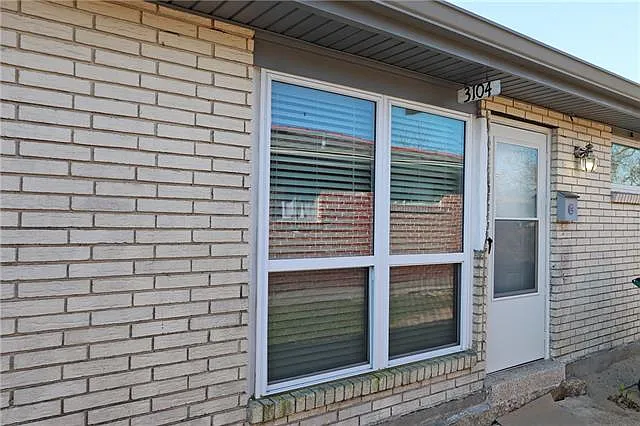 2 bed, 1.0 bath, 950 sqft, $1,500 — Photo 2