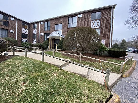 3rd image of 151 King St APT 203C
