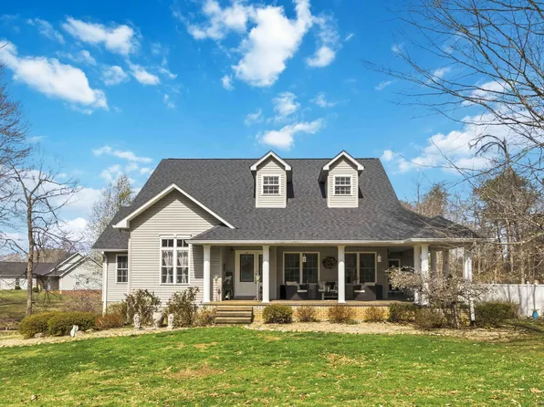 398 Carriage Ln, Jamestown, KY 42629