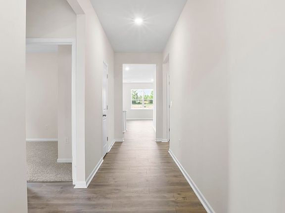 2nd image of 208 Alistar Ave