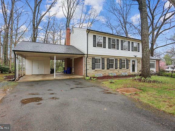 2nd image of 7512 Dew Wood Dr