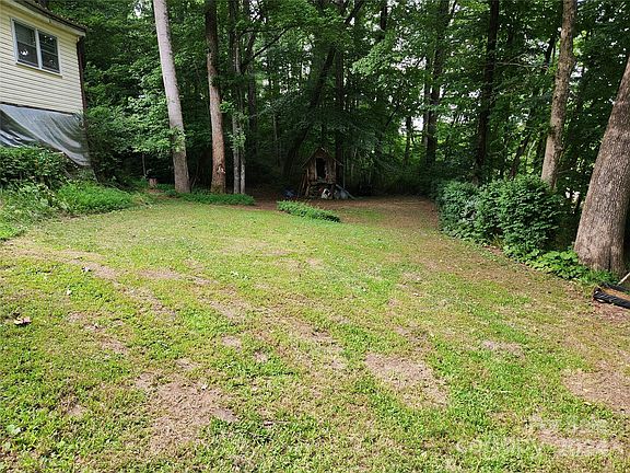 4th image of 56 Woodscape Dr