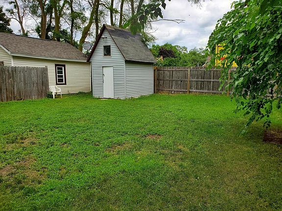 2nd image of 3590 Oriole Ave SW