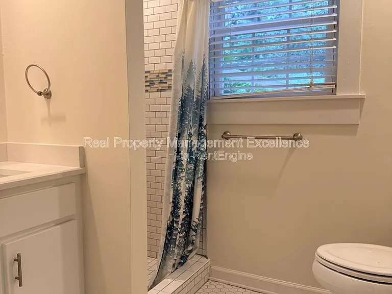 620 Carr St — Photo 52