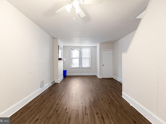 3rd image of 2419 S Sartain St