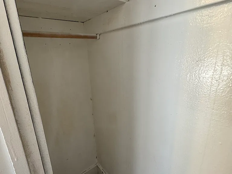 33-1717 W Burnside St #25 — Photo 6