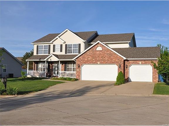 3rd image of 34 Oak Leaf Dr