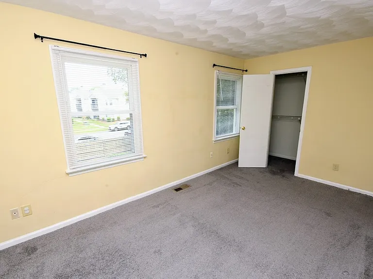 5216 Johnstown Ln — Photo 17