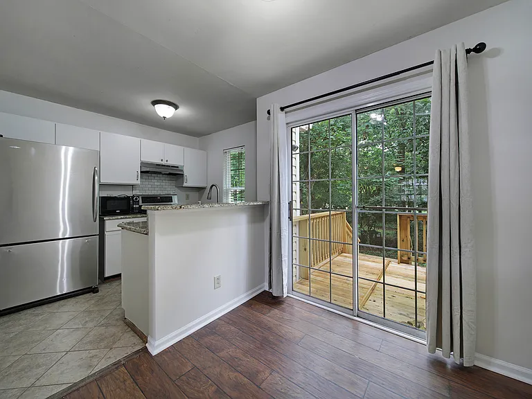 8105 Circle Tree Ln — Photo 11