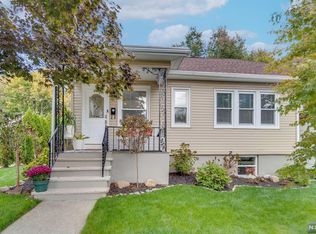 117 Lake St, Bergenfield, NJ 07621