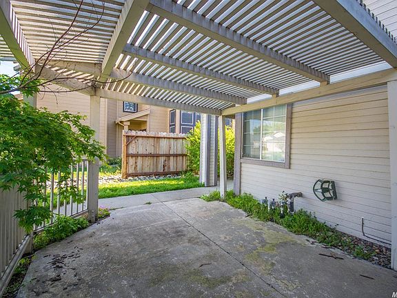 3rd image of 8704 Falmouth Way