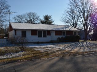 923 W Merchant St, New Buffalo, MI 49117