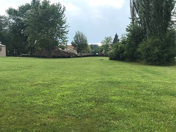 5th image of 21406 92nd Ave