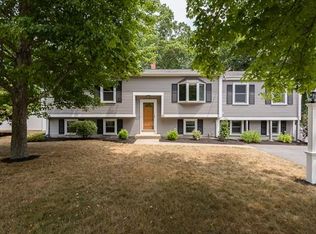 82 Prince Cir, Marshfield, MA 02050