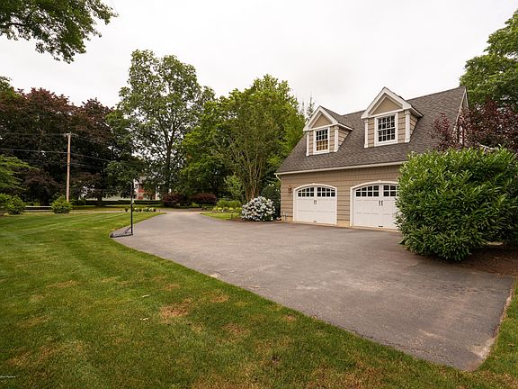 3rd image of 7 Buena Vista Ave