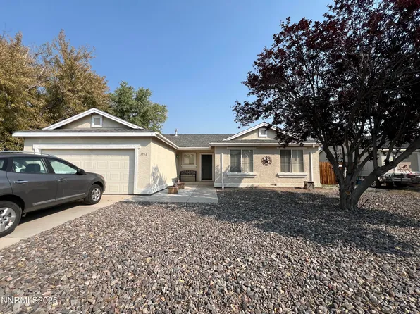 1740 Johns Cir, Fernley, NV 89408
