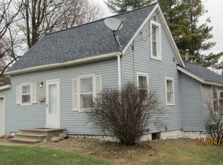 649 Pleasant St, Charlotte, MI