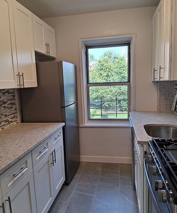 1st image of 5430 Netherland Ave APT C31