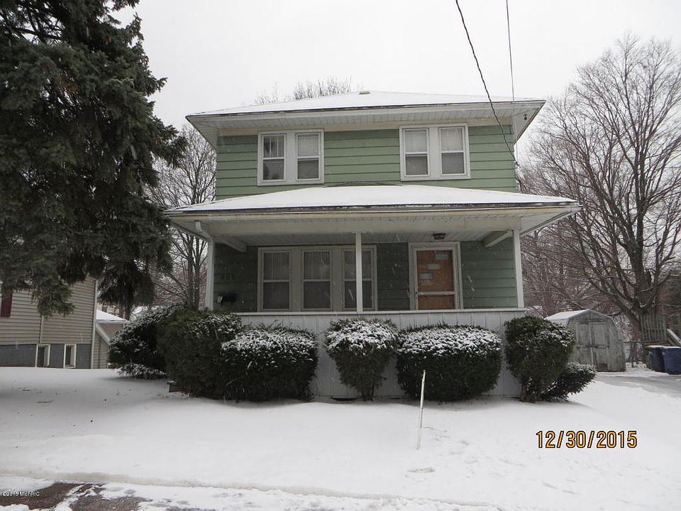 1st image of 609 Eastern Ave SE