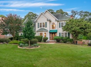 709 Neely Farm Dr, Simpsonville, SC 29680