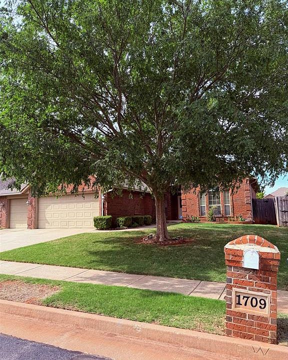 2nd image of 1709 Ada Sage Ln