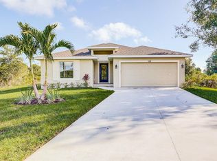 473 Sunset Rd N, Rotonda West, FL 33947