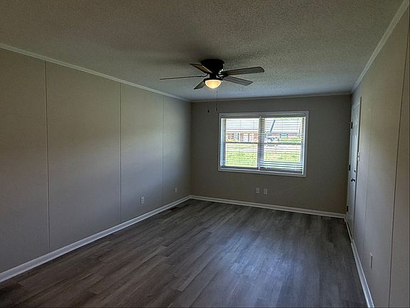 3rd image of 1771 River Rd