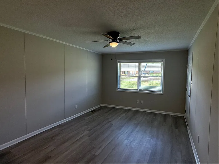 1771 River Rd — Photo 3