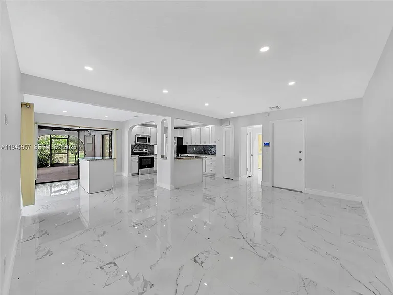 10251 NW 39th Ct — Photo 58