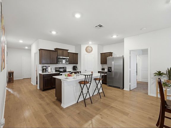 4th image of 6535 Sand Dune Way