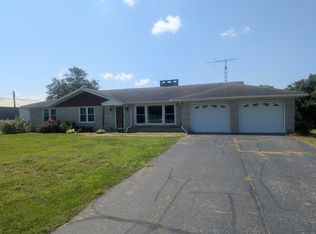 3946 W Us Highway 150, Fredericksburg, IN 47120