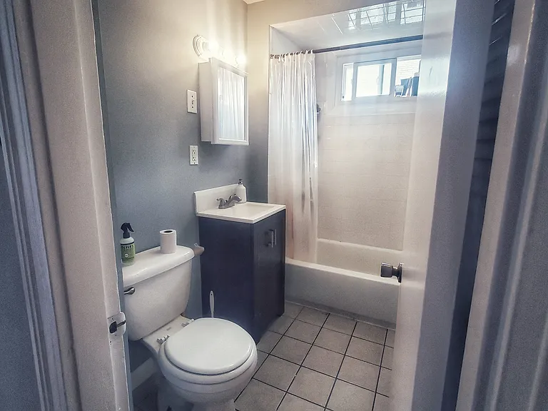 110 Harvard St #2 — Photo 11