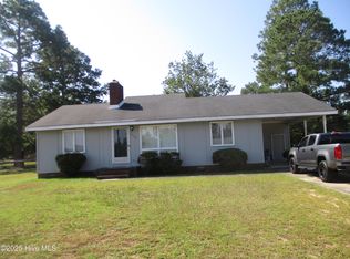 12380 McKinnon Dr, Laurinburg, NC 28352