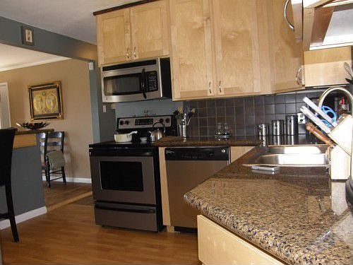 5th image of 413 E Haven Ave