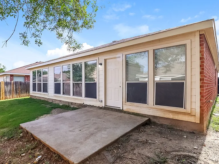 9308 Cynthia Ct — Photo 15