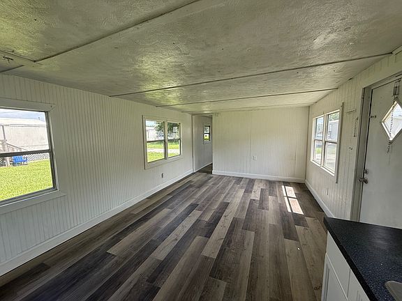 4th image of 3245 E Main St #22