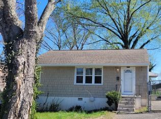 2732 Barton St, Knoxville, TN 37917
