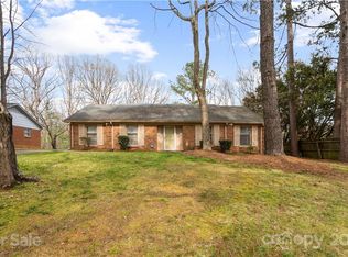 812 McLaughlin Dr, Charlotte, NC 28212