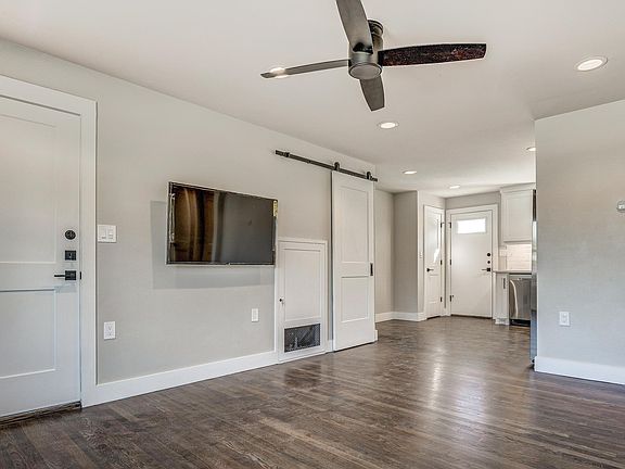 3rd image of 2122 Tucker St APT A