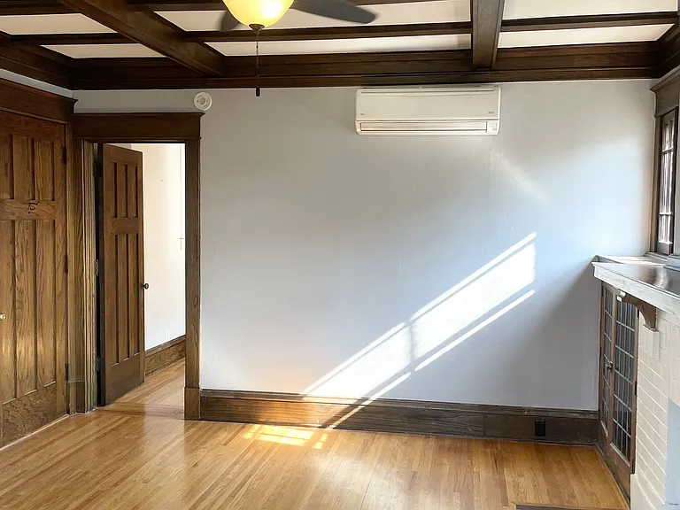 833 Grand Apartments — Photo 4