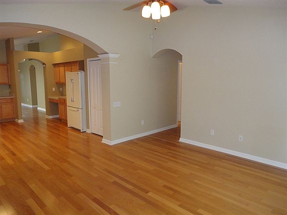4th image of 12311 Cedarfield Dr