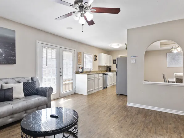 909 Arbor Downs Dr, Plano, TX 75023