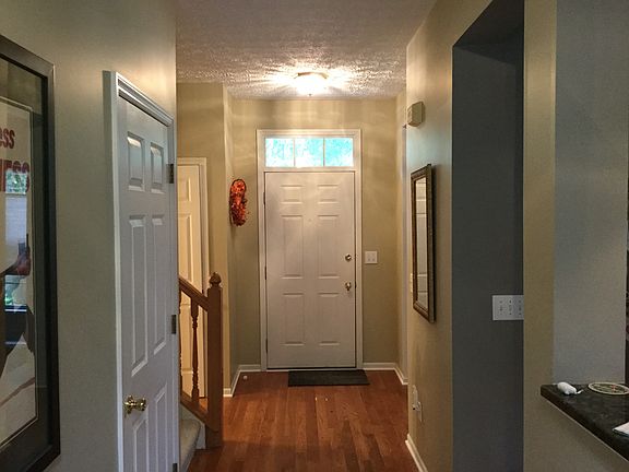 4th image of 338 Hampton Park