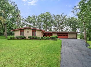 3S984 Oakland Ln, North Aurora, IL 60542