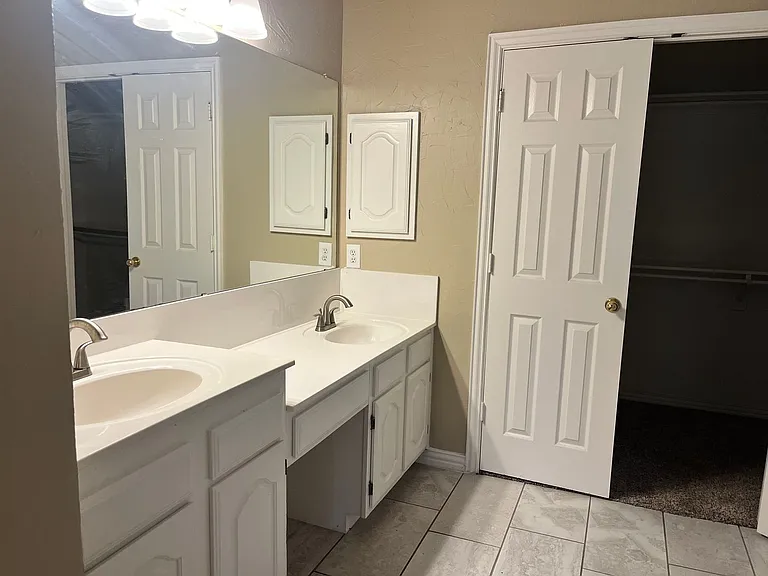 5605 Belle Chasse Ln — Photo 28