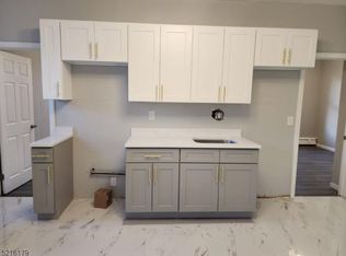 234 Niles St #2R, Elizabeth, NJ 07202